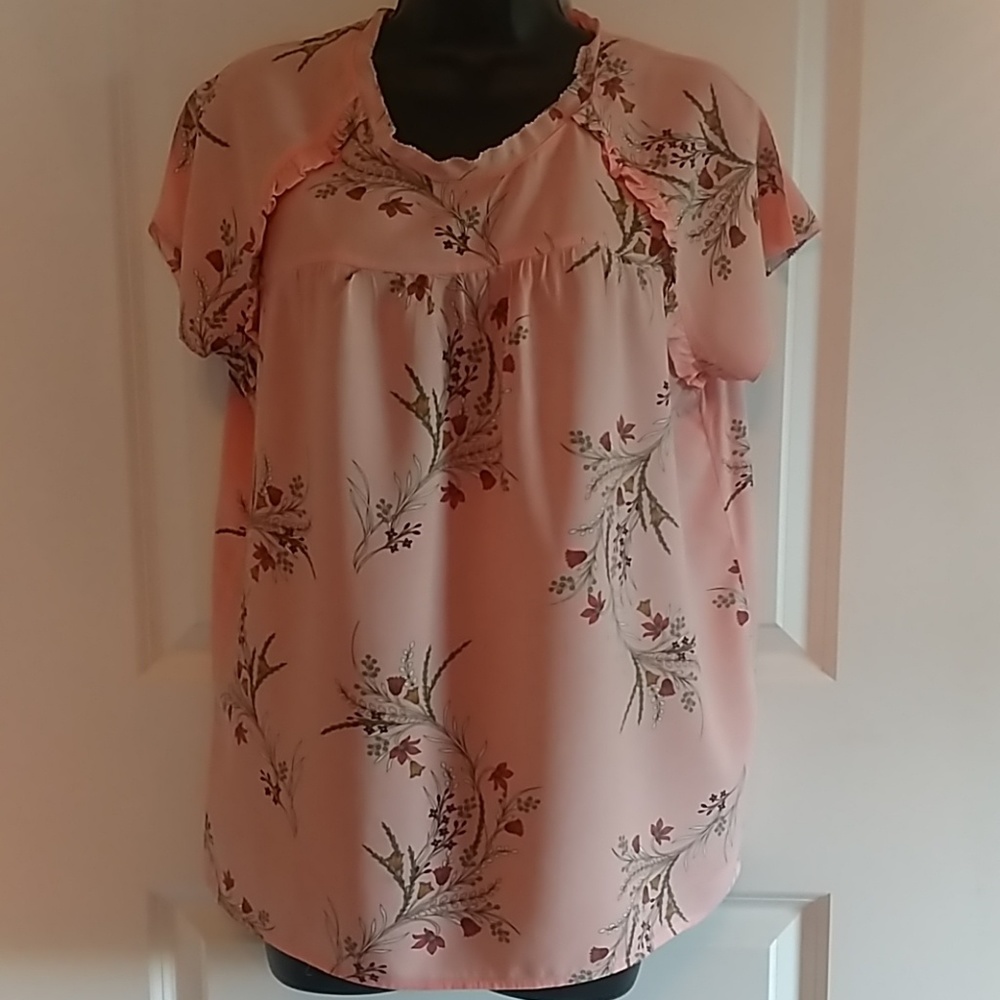 St. John's Bay peach floral blouse